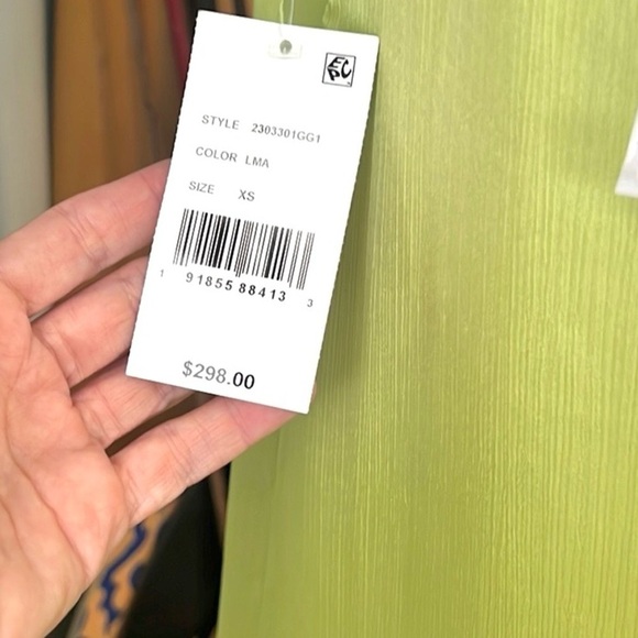 NWT Trina Turk, Women's Floral Hem Cocktail Dress in Limeade, Unique, Size XS - Picture 10 of 15